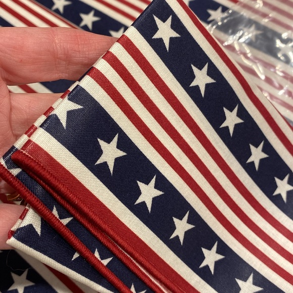 Longaberger 4 All American Fabric Napkins Stars Stripes 2 Packs of 2 Napkins - Picture 12 of 12